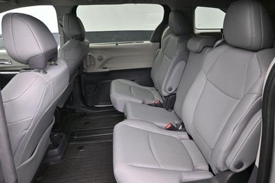 2023 Toyota Sienna XLE 8 Passenger
