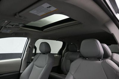 2023 Toyota Sienna XLE 8 Passenger