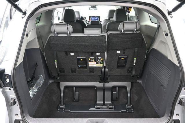 2023 Toyota Sienna XLE 8 Passenger