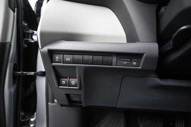 2023 Toyota Sienna XLE 8 Passenger
