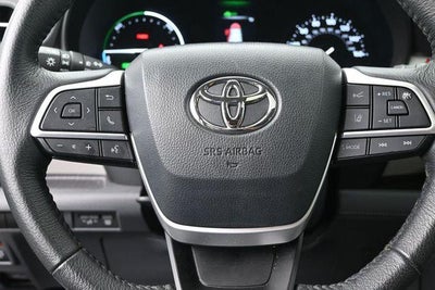 2023 Toyota Sienna XLE 8 Passenger
