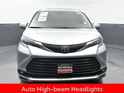 2025 Toyota Sienna XLE 8 Passenger