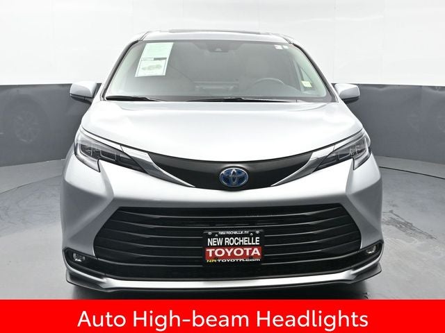 2025 Toyota Sienna XLE 8 Passenger