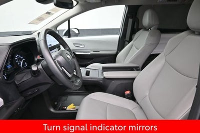 2025 Toyota Sienna XLE 8 Passenger
