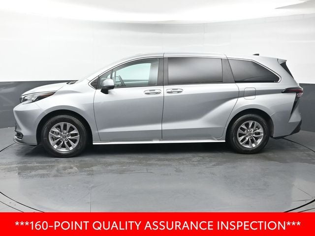 2025 Toyota Sienna XLE 8 Passenger