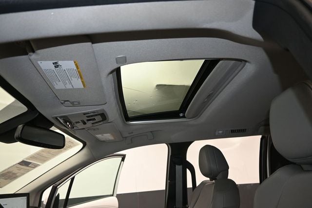 2025 Toyota Sienna XLE 8 Passenger