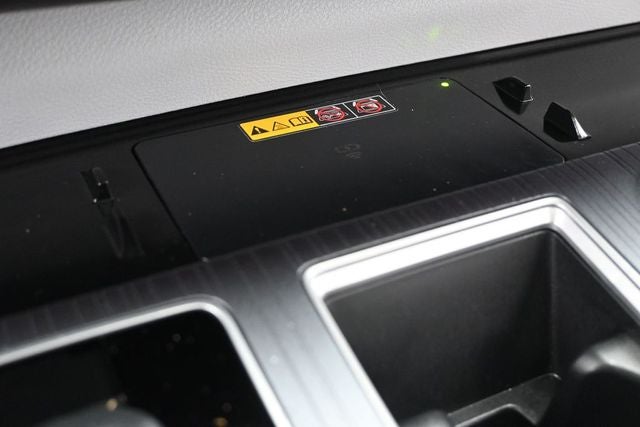 2025 Toyota Sienna XLE 8 Passenger