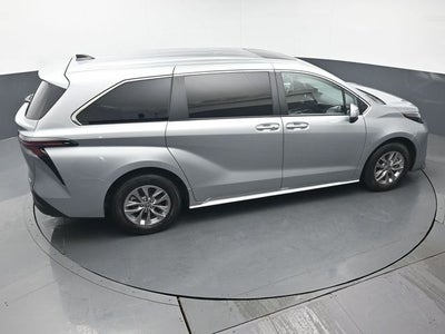 2025 Toyota Sienna XLE 8 Passenger