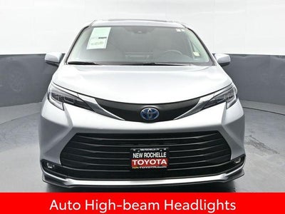2025 Toyota Sienna XLE 8 Passenger