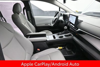 2025 Toyota Sienna XLE 8 Passenger