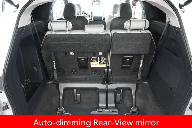 2025 Toyota Sienna XLE 8 Passenger