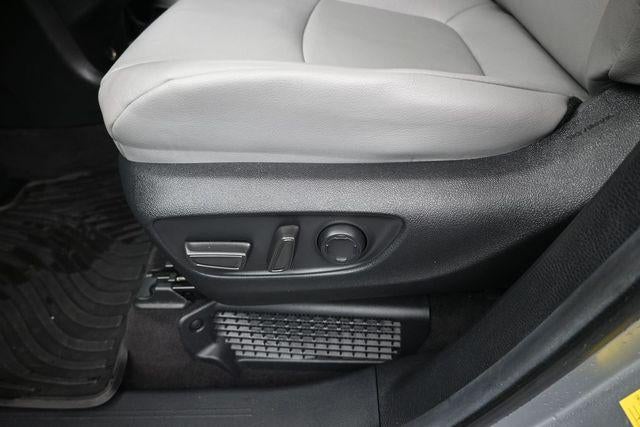 2025 Toyota Sienna XLE 8 Passenger