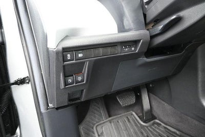 2025 Toyota Sienna XLE 8 Passenger