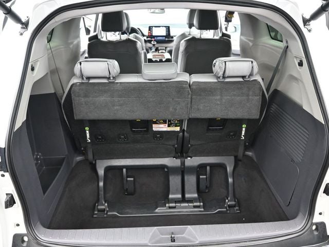 2022 Toyota Sienna XLE 7 Passenger