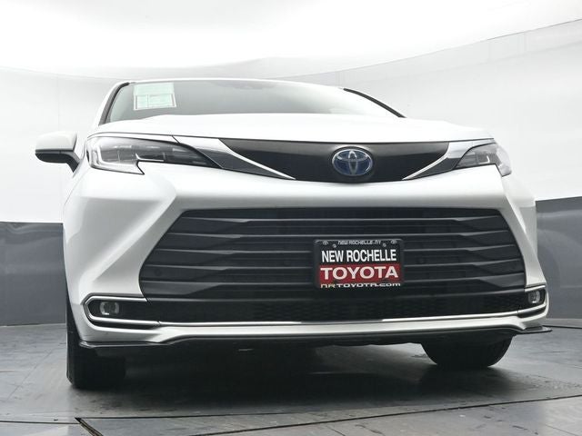 2022 Toyota Sienna XLE 7 Passenger