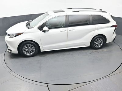 2022 Toyota Sienna XLE 7 Passenger
