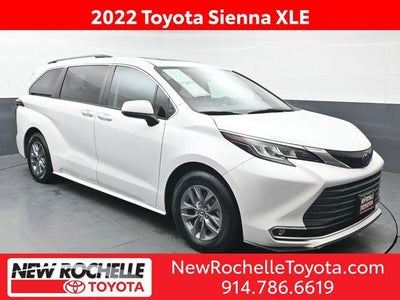 2022 Toyota Sienna XLE 7 Passenger