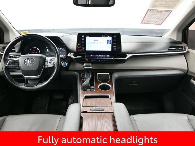 2022 Toyota Sienna XLE 7 Passenger