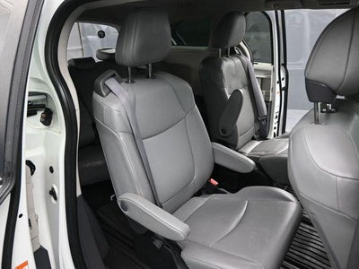 2022 Toyota Sienna XLE 7 Passenger