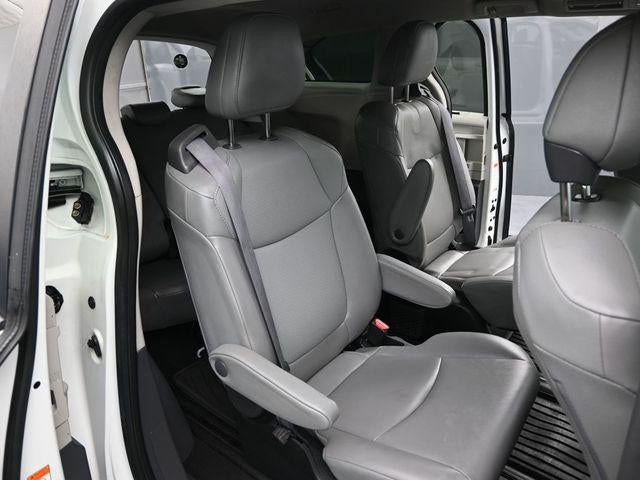2022 Toyota Sienna XLE 7 Passenger