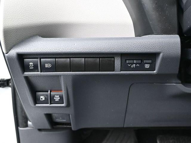 2022 Toyota Sienna XLE 7 Passenger