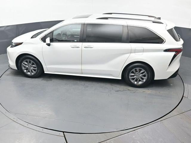 2022 Toyota Sienna XLE 7 Passenger