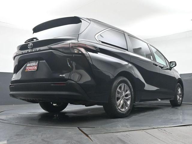 2026 Toyota Sienna XLE 7 Passenger