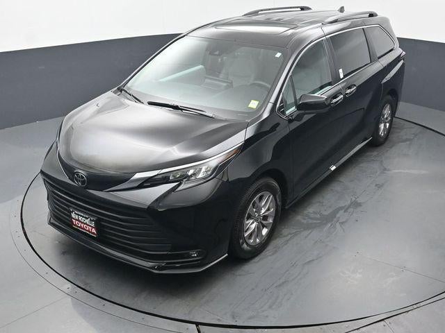 2026 Toyota Sienna XLE 7 Passenger