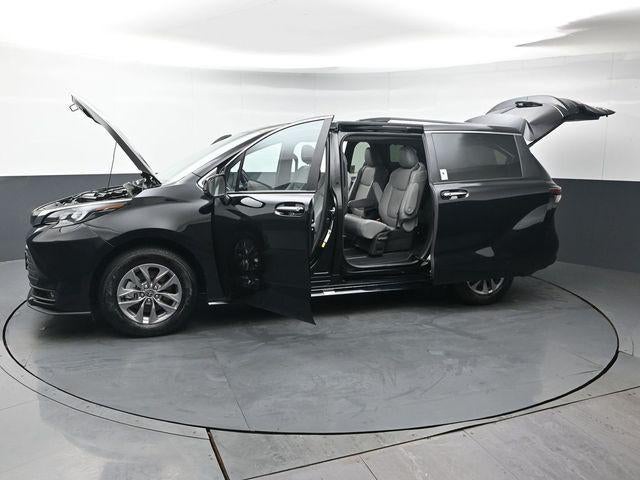 2026 Toyota Sienna XLE 7 Passenger