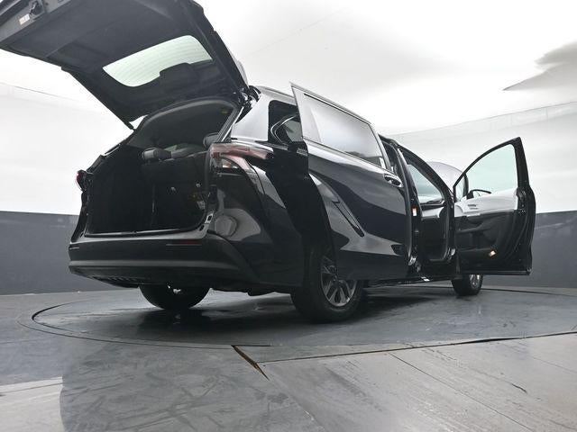 2026 Toyota Sienna XLE 7 Passenger