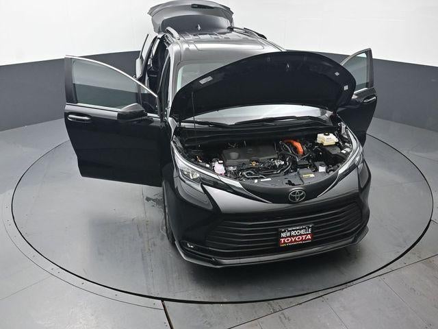 2026 Toyota Sienna XLE 7 Passenger