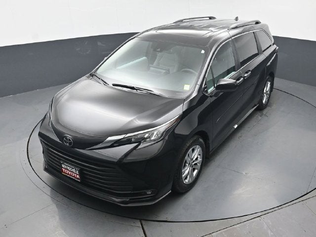 2026 Toyota Sienna XLE 7 Passenger