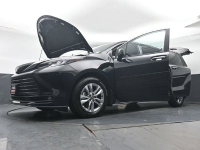 2026 Toyota Sienna XLE 7 Passenger