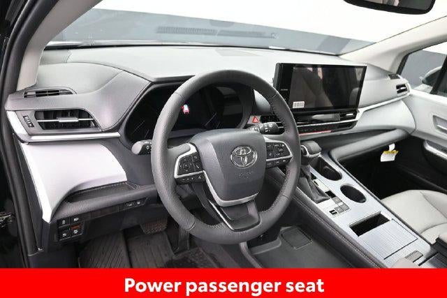2026 Toyota Sienna XLE 7 Passenger