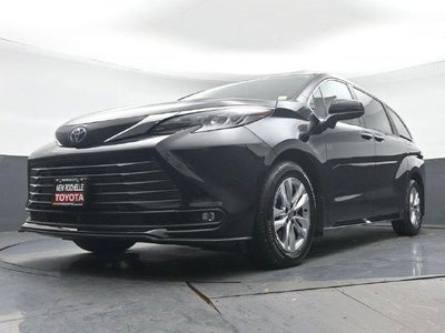 2026 Toyota Sienna XLE 7 Passenger