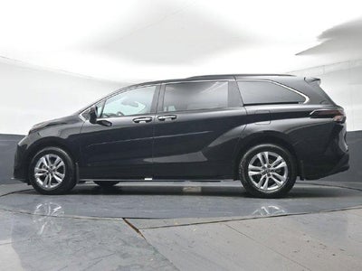2026 Toyota Sienna XLE 7 Passenger