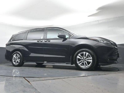 2026 Toyota Sienna XLE 7 Passenger
