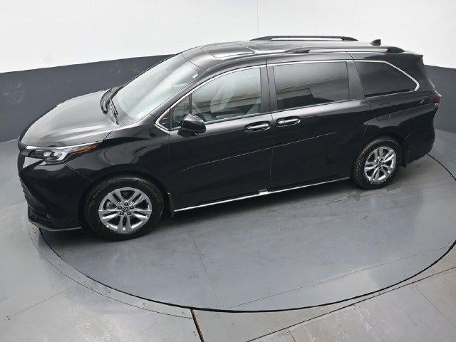 2026 Toyota Sienna XLE 7 Passenger
