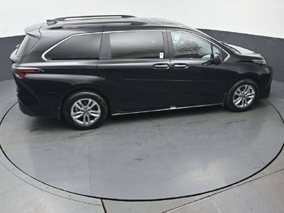 2026 Toyota Sienna XLE 7 Passenger