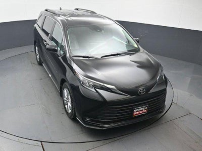 2026 Toyota Sienna XLE 7 Passenger