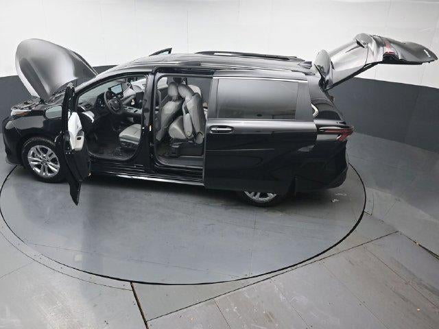 2026 Toyota Sienna XLE 7 Passenger