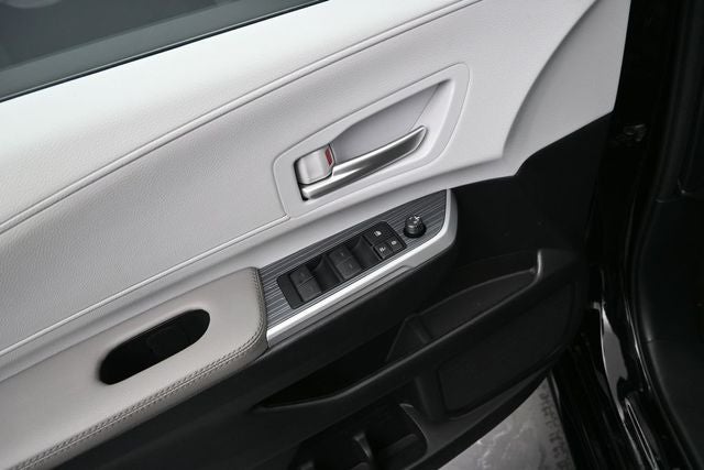 2026 Toyota Sienna XLE 7 Passenger