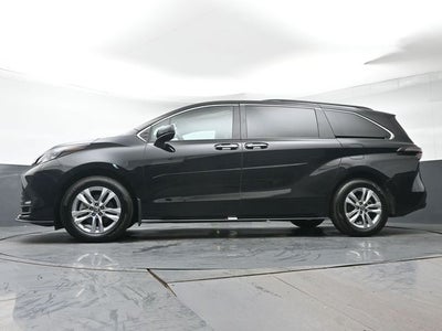 2026 Toyota Sienna XLE 7 Passenger