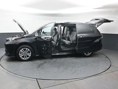 2026 Toyota Sienna XLE 7 Passenger