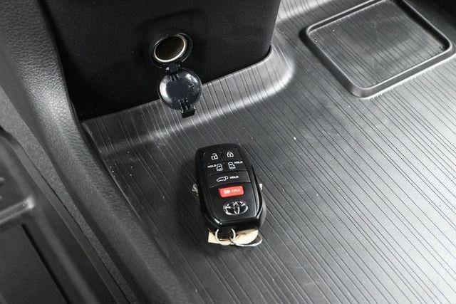 2026 Toyota Sienna XLE 7 Passenger