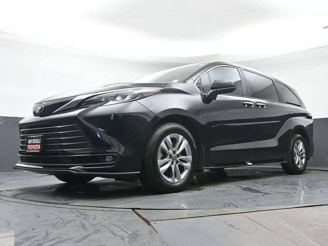 2026 Toyota Sienna XLE 7 Passenger