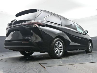 2026 Toyota Sienna XLE 7 Passenger