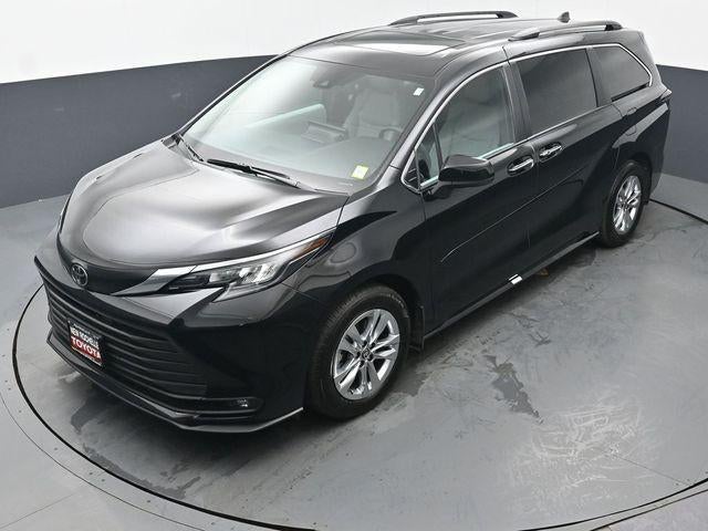 2026 Toyota Sienna XLE 7 Passenger