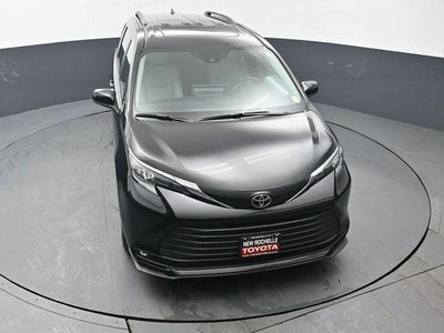 2026 Toyota Sienna XLE 7 Passenger