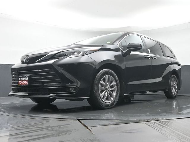 2026 Toyota Sienna XLE 7 Passenger